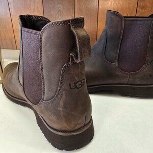 Men’s UGG Briscoe Boots – Brown, Size 10